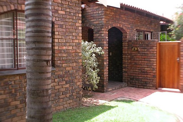 Palmetto Entrance