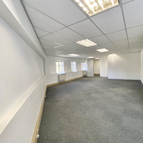 Building 31 - First Floor East Open plan Building 31 - First Floor East Open plan