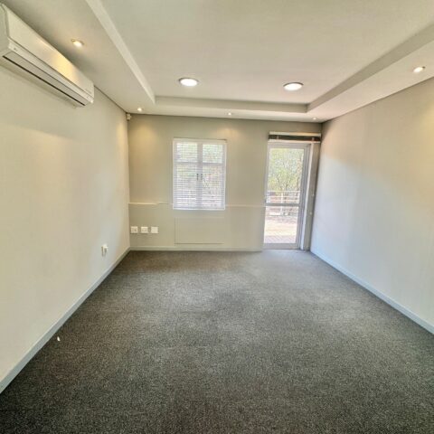 Buildign 31- GFW Single Office onto Balcony Buildign 31- GFW Single Office onto Balcony